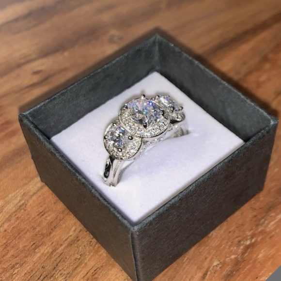 Tacori Diamonique Epiphany in Bloom Platinum Clad 925 Ring Size 9 - Picture 4 of 5